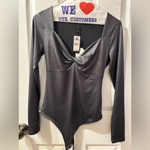 Express body contour long sleeve shirt